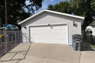 1216 4th Ave N, Moorhead, MN 56560 - Photo 4
