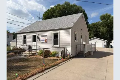1216 4th Avenue N, Moorhead, MN 56560 - Photo 2