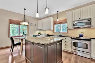 17408 Tessmer Ct, Eden Prairie, MN 55347 - Photo 2