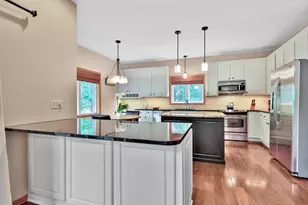 17408 Tessmer Ct, Eden Prairie, MN 55347 - Photo 4
