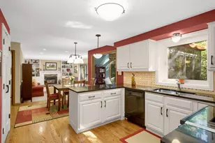 14985 Ironwood Ct, Eden Prairie, MN 55346 - Photo 6