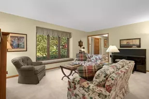 14985 Ironwood Ct, Eden Prairie, MN 55346 - Photo 10