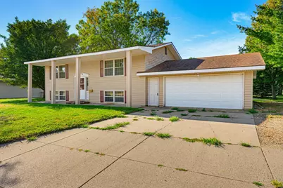 64 9th Avenue NE, Hutchinson, MN 55350 - Photo 2