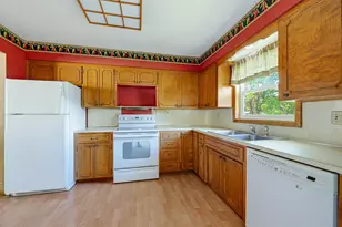 64 9th Ave NE, Hutchinson, MN 55350 - Photo 12