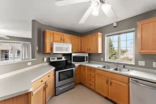 14516 Lockslie Trail, Savage, MN 55378 - Photo 12