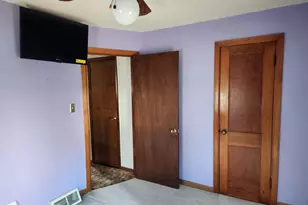 2010 3rd Ave NE, Austin, MN 55912 - Photo 12