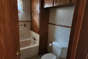 2010 3rd Ave NE, Austin, MN 55912 - Photo 16
