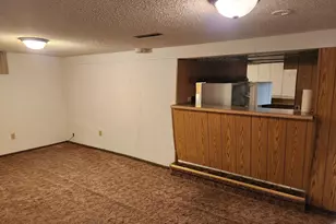 2010 3rd Ave NE, Austin, MN 55912 - Photo 22