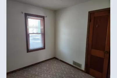 2010 3rd Avenue NE, Austin, MN 55912 - Photo 14