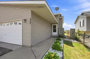 577 Kendall Dr, Hastings, MN 55033 - Photo 2