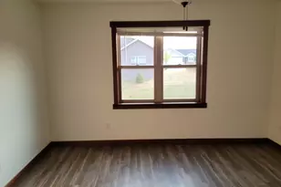 3535 Sevenoaks St, River Falls, WI 54022 - Photo 16