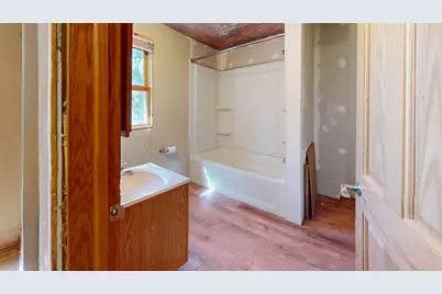 1420 Academy Avenue, Albert Lea, MN 56007 - Photo 16