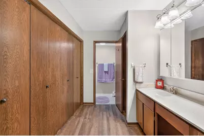 2465 Londin Lane E #212, Maplewood, MN 55119 - Photo 16