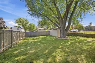 1446 Dale St N, Saint Paul, MN 55117 - Photo 32