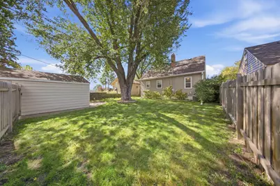 1446 Dale Street N, Saint Paul, MN 55117 - Photo 6