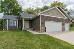 101 Skylark Dr, Mankato, MN 56001 - Photo 1