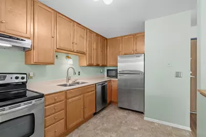 720 3rd Avenue NE #325, Minneapolis, MN 55413 - Photo 10