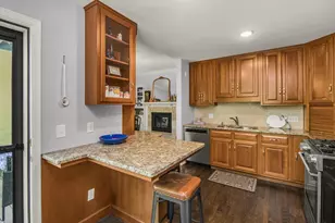 719 Summit Ave, Saint Paul, MN 55105 - Photo 20