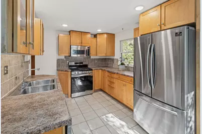 2150 Knapp Street, Saint Paul, MN 55108 - Photo 10