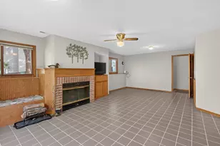 5773 Ridge Creek Rd, Shoreview, MN 55126 - Photo 32