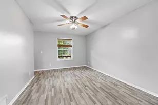 1002 Matilda St, Saint Paul, MN 55117 - Photo 6