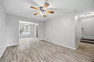 1002 Matilda St, Saint Paul, MN 55117 - Photo 2