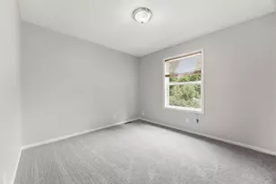 1002 Matilda St, Saint Paul, MN 55117 - Photo 10