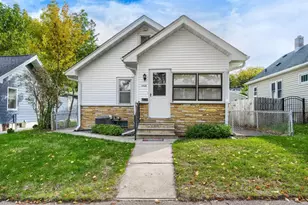 1428 Hazel St N, Saint Paul, MN 55119 - Photo 2