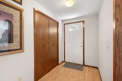112 13th Avenue NW, Waseca, MN 56093 - Photo 4