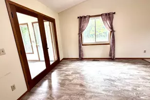301 Myrick St, Le Sueur, MN 56058 - Photo 12