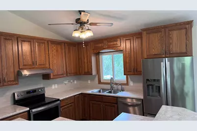 301 Myrick Street, Le Sueur, MN 56058 - Photo 10