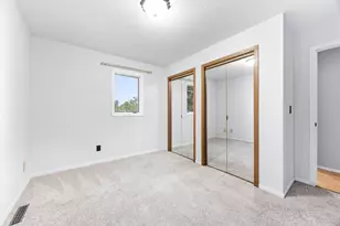 708 California St NW, Hutchinson, MN 55350 - Photo 12