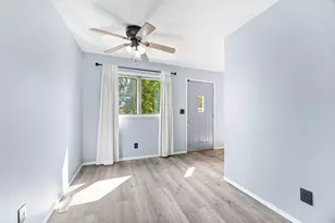 708 California St NW, Hutchinson, MN 55350 - Photo 6