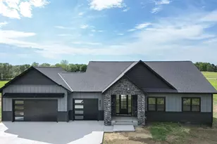 491 Elbert Dr, Hudson, WI 54016 - Photo 1