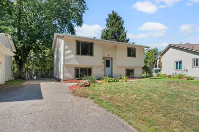 10560 Unity Street NW, Coon Rapids, MN 55433 - Photo 2
