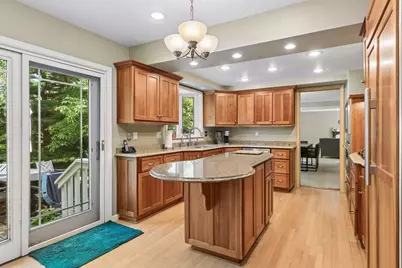 991 Caren Court, Mendota Heights, MN 55118 - Photo 14