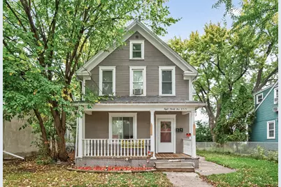 895 Rose Avenue E, Saint Paul, MN 55106 - Photo 1