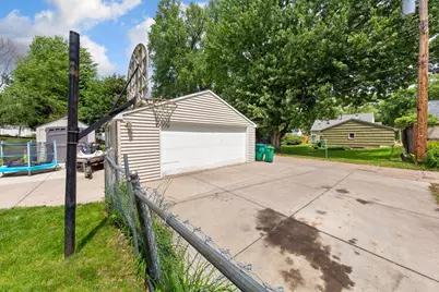 3229 Texas Avenue S, Saint Louis Park, MN 55426 - Photo 10