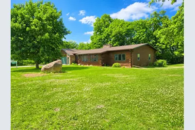 830 W Church Street, Belle Plaine, MN 56011 - Photo 2