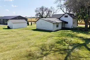57736 370th St, Mountain Lake, MN 56159 - Photo 6
