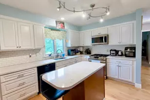 7740 47 1/2 Pl N, New Hope, MN 55428 - Photo 2