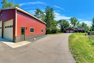 1209 52nd St, Hudson, WI 54016 - Photo 2