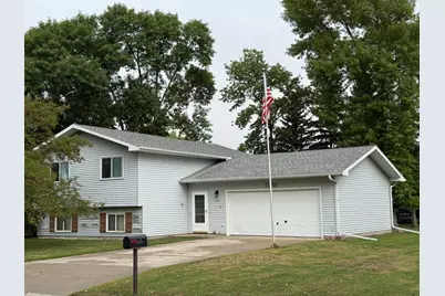 1103 2nd Avenue SE, Barnesville, MN 56514 - Photo 1