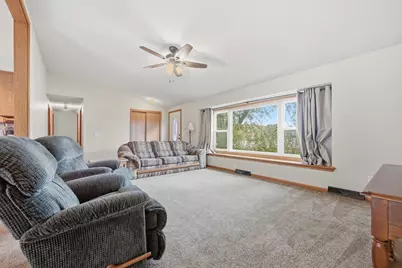 201 White Street S, Comfrey, MN 56019 - Photo 6
