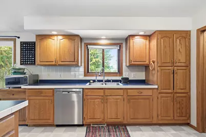 201 White Street S, Comfrey, MN 56019 - Photo 10