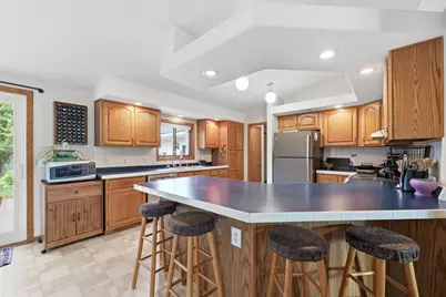 201 White Street S, Comfrey, MN 56019 - Photo 8