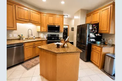 13904 Shoreside Court, Savage, MN 55378 - Photo 8