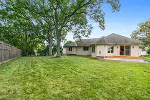 13172 Galleria Pl, Apple Valley, MN 55124 - Photo 4