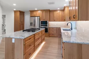 13172 Galleria Pl, Apple Valley, MN 55124 - Photo 6
