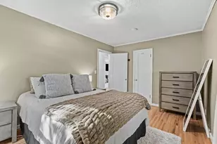 1197 Burke Ave W, Roseville, MN 55113 - Photo 10